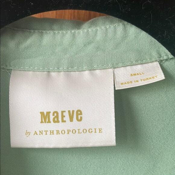Maeve by Anthropologie Green Casual Button Down Shirt with Collared Neckline - Picture 3 of 5